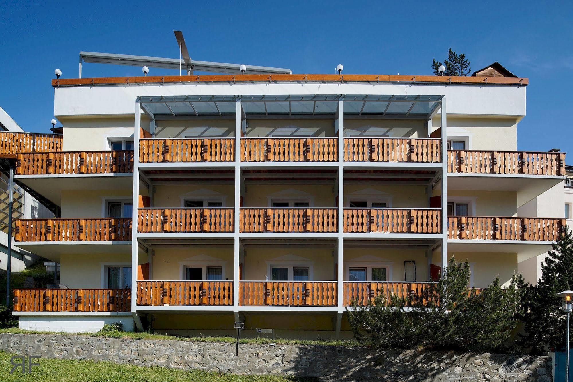 Hotel Astras Scuol Dış mekan fotoğraf